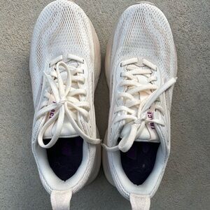 Brooks Trace 4 women’s shoes size 6